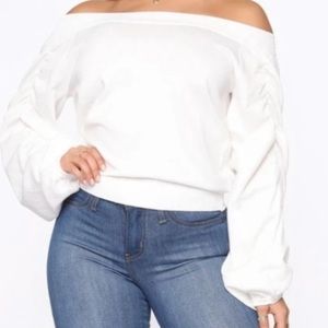 Women’s off the shoulder crop sweater XL